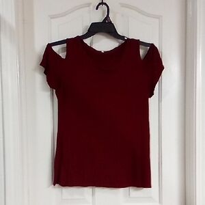 Women's Burgundy Cold Shoulder Top